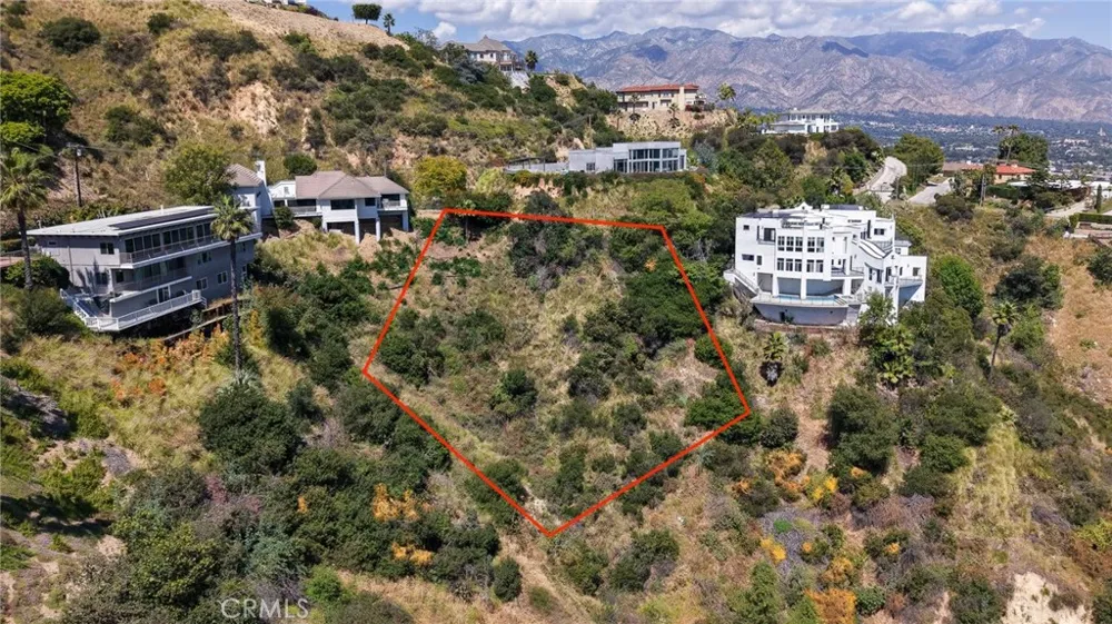 1570 Glen Oaks Boulevard Pasadena, CA 91005