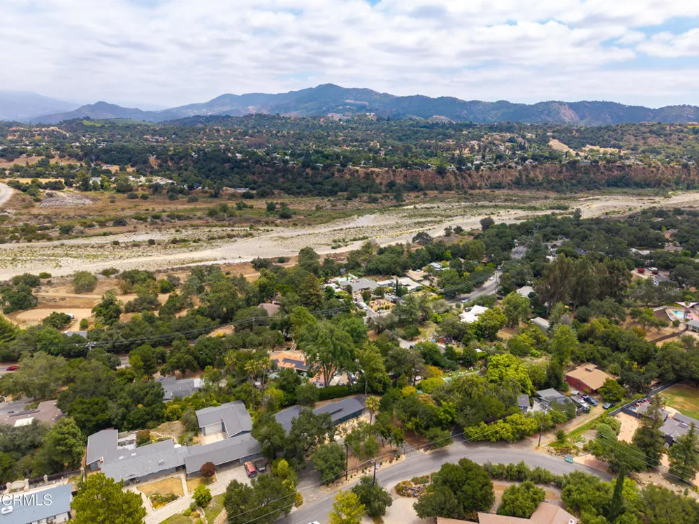 2046 Los Encinos Road Ojai, CA 93023