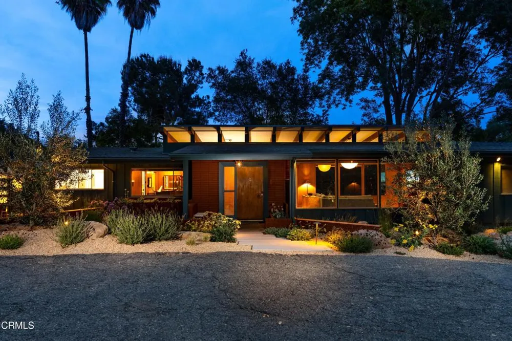 2046 Los Encinos Road Ojai, CA 93023