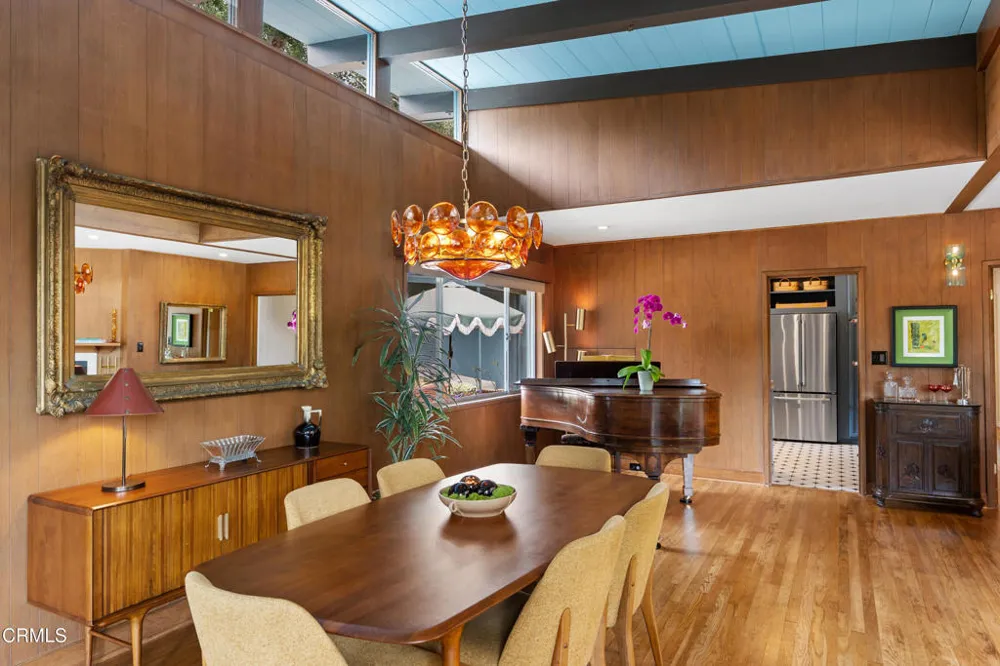 2046 Los Encinos Road Ojai, CA 93023