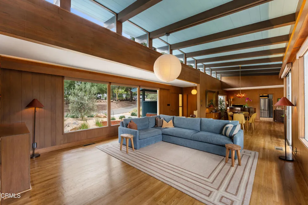 2046 Los Encinos Road Ojai, CA 93023