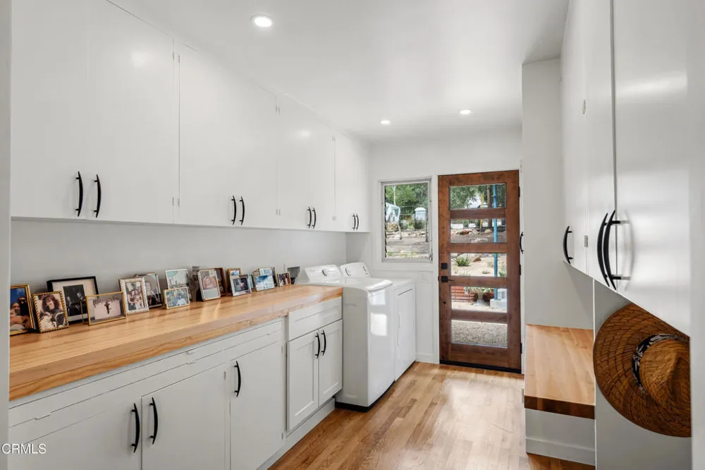 2046 Los Encinos Road Ojai, CA 93023
