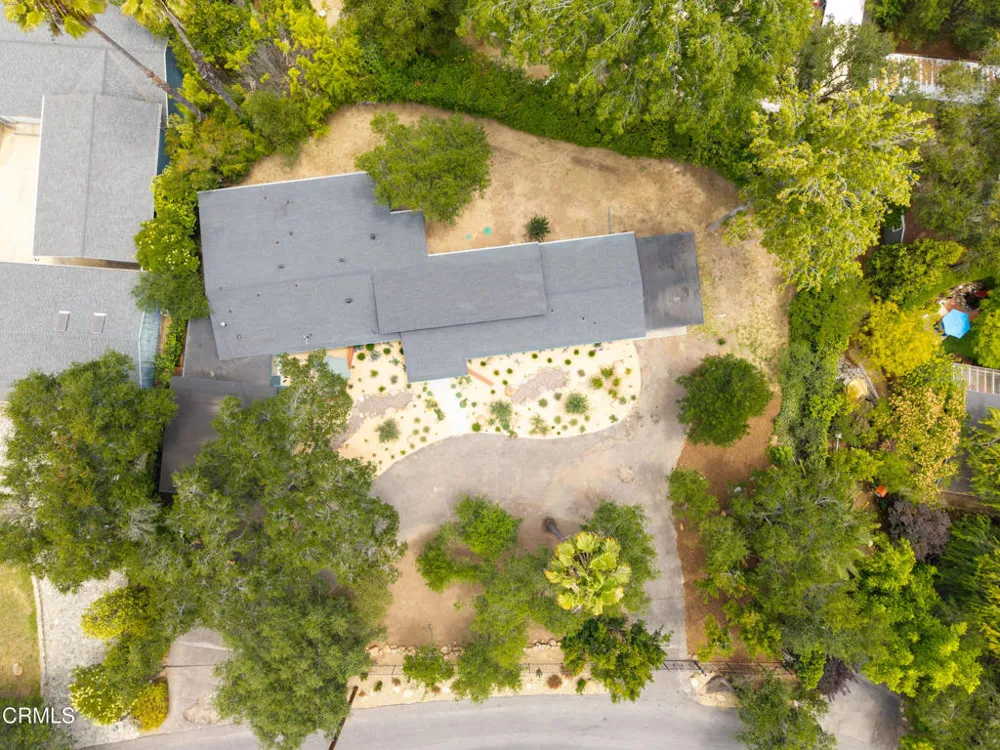 2046 Los Encinos Road Ojai, CA 93023