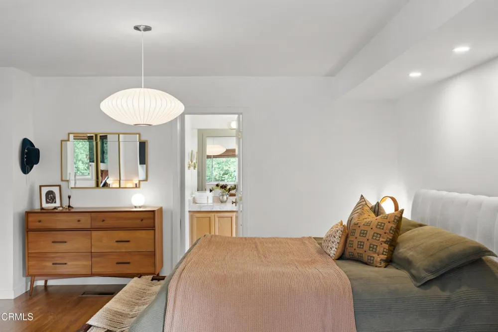 2046 Los Encinos Road Ojai, CA 93023