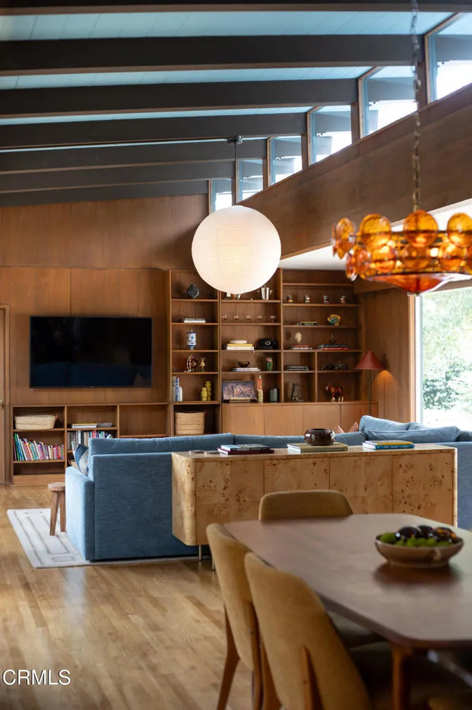 2046 Los Encinos Road Ojai, CA 93023