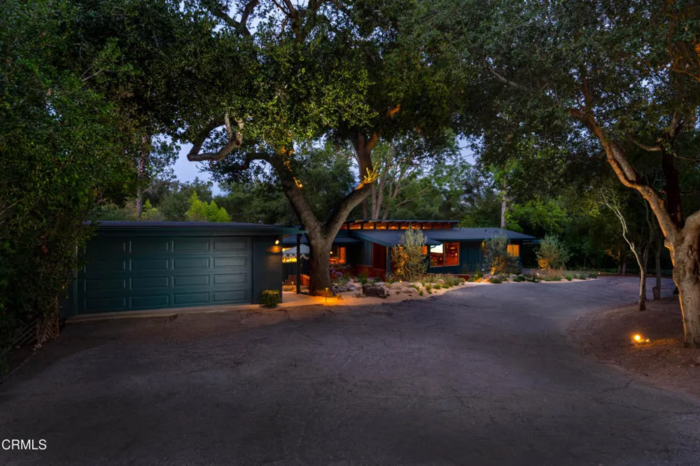 2046 Los Encinos Road Ojai, CA 93023
