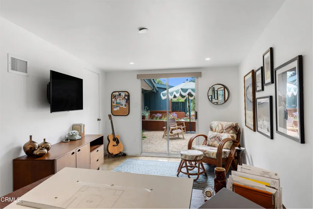 2046 Los Encinos Road Ojai, CA 93023