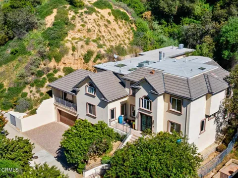 3263 New York Drive