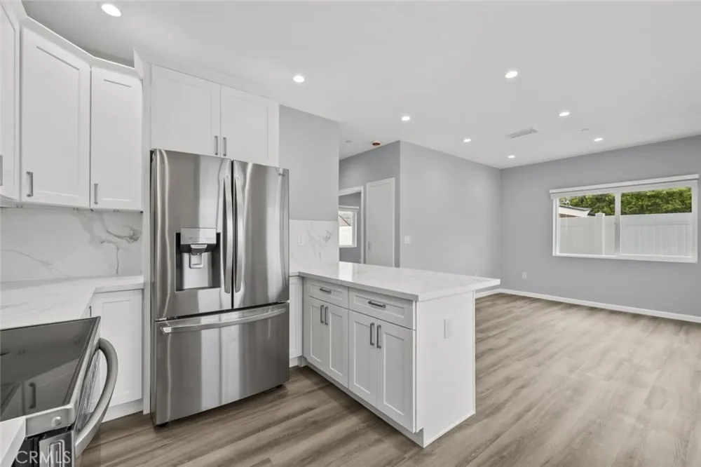 15836 Eccles Street North Hills, CA 91343