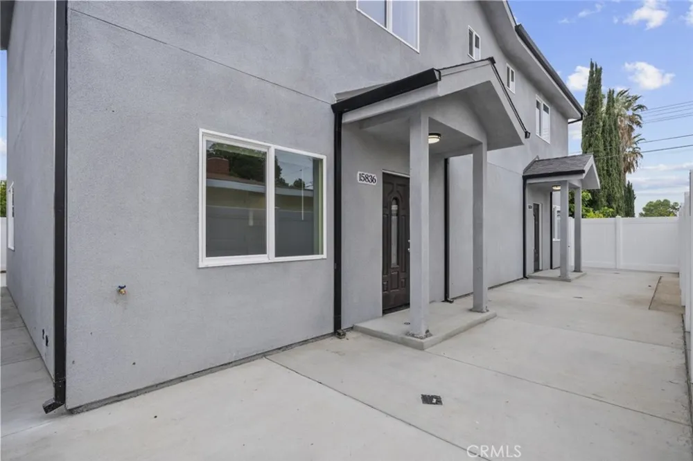 15836 Eccles Street North Hills, CA 91343