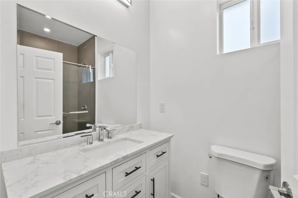 15836 Eccles Street North Hills, CA 91343
