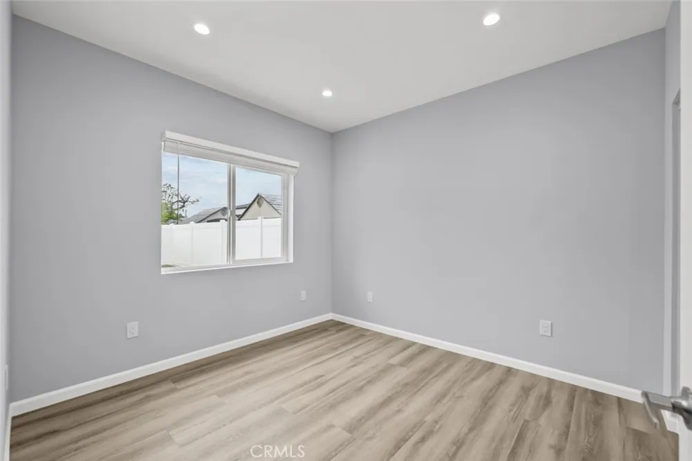 15836 Eccles Street North Hills, CA 91343