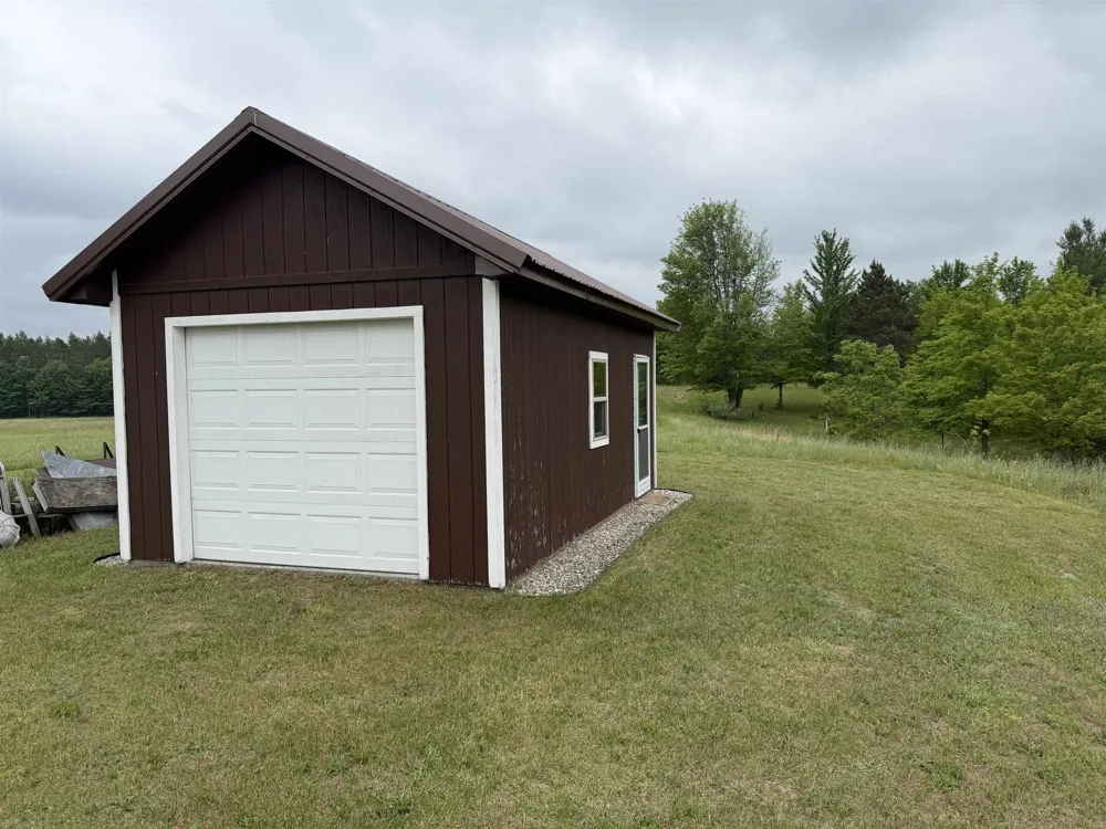 2324 Krumlauf Road Orange Township, MI 49646