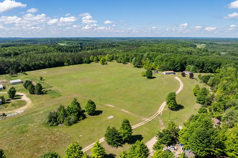 2324 Krumlauf Road Orange Township, MI 49646