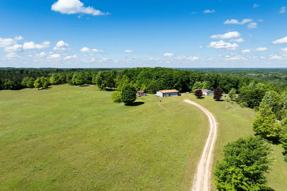 2324 Krumlauf Road Orange Township, MI 49646