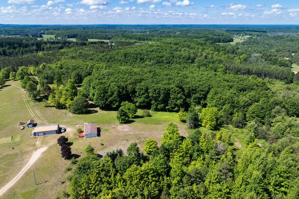 2324 Krumlauf Road Orange Township, MI 49646