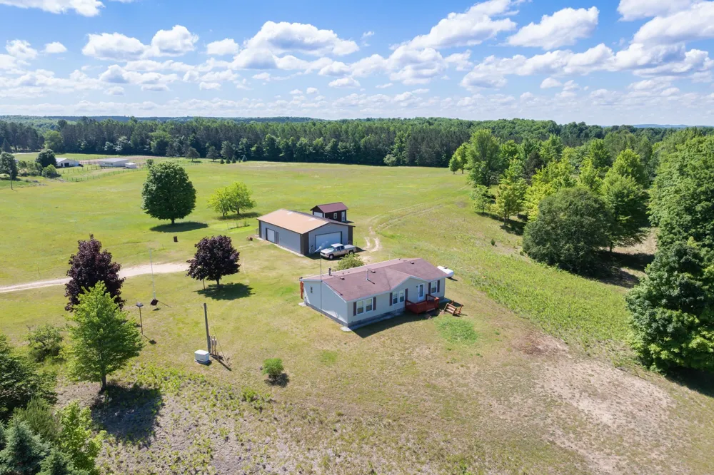 2324 Krumlauf Road Orange Township, MI 49646