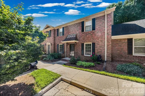 245 Pointe Circle
