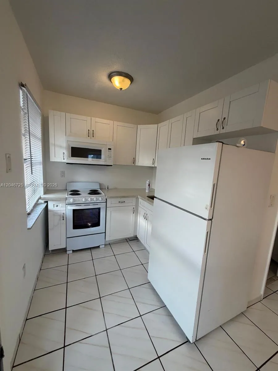 1036 NW 3rd St #2 Miami, FL 33128