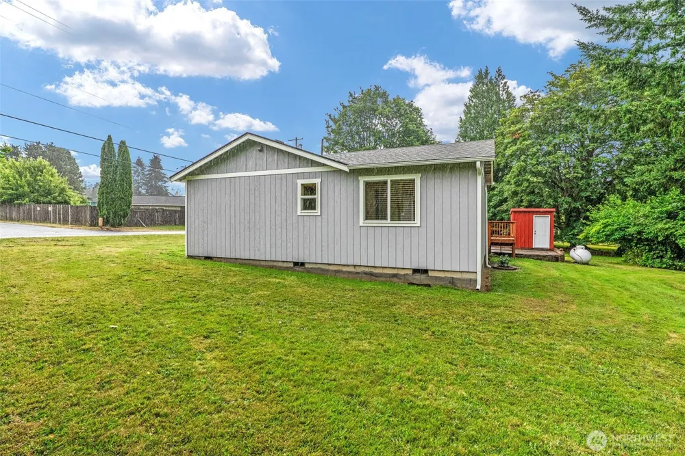 175 Jacobson Road Cathlamet, WA 98612