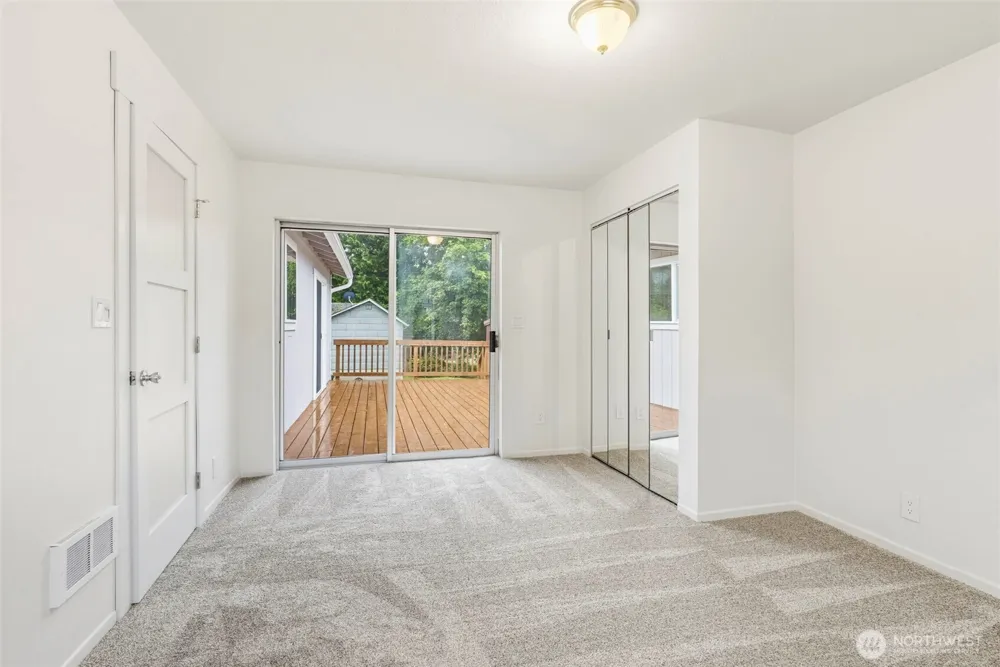 175 Jacobson Road Cathlamet, WA 98612