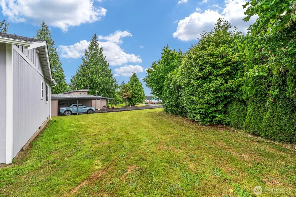 175 Jacobson Road Cathlamet, WA 98612