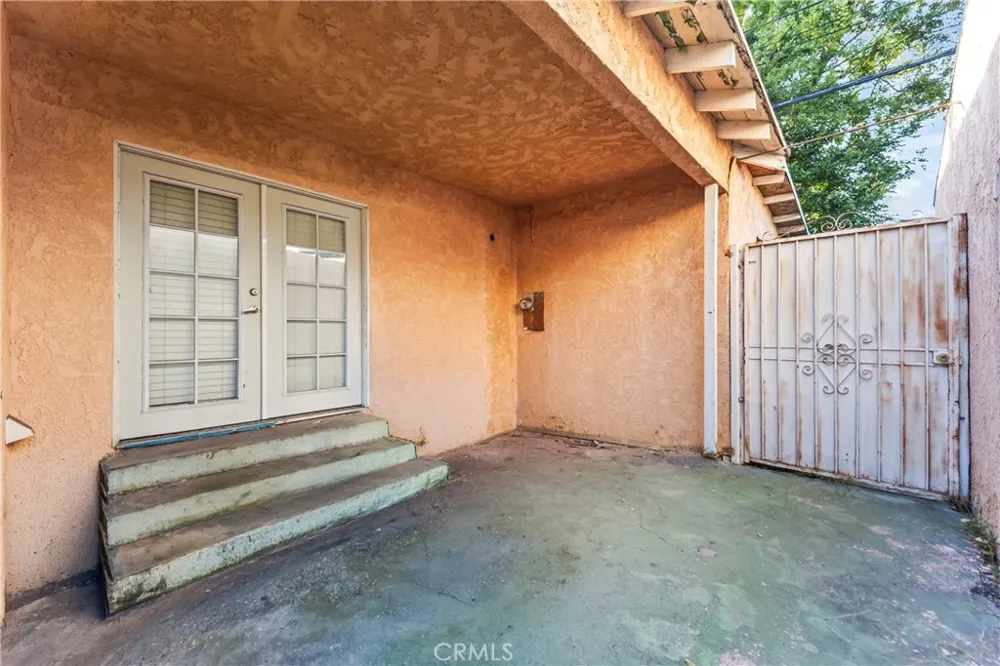 1209 E 124th Street Los Angeles, CA 90059