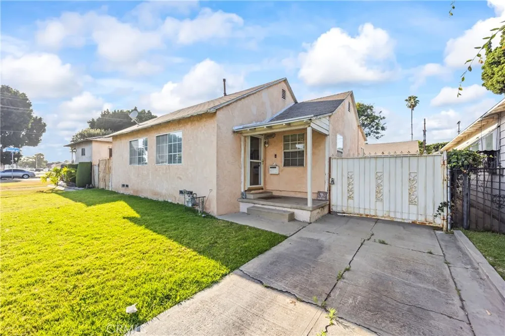 1209 E 124th Street Los Angeles, CA 90059