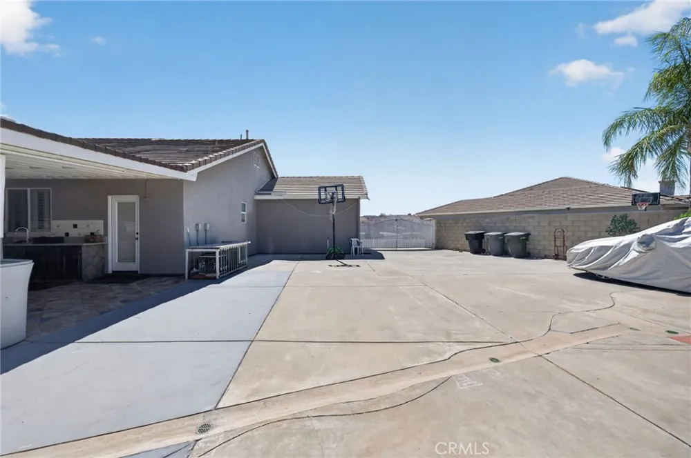 3608 Charolais Place Perris, CA 92571