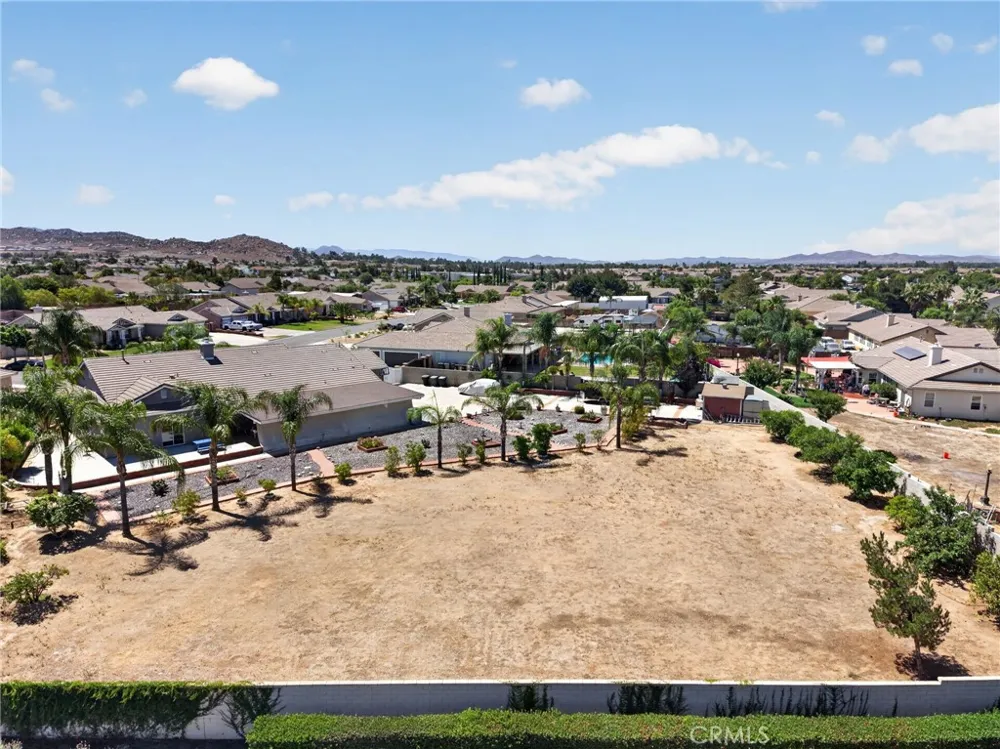 3608 Charolais Place Perris, CA 92571