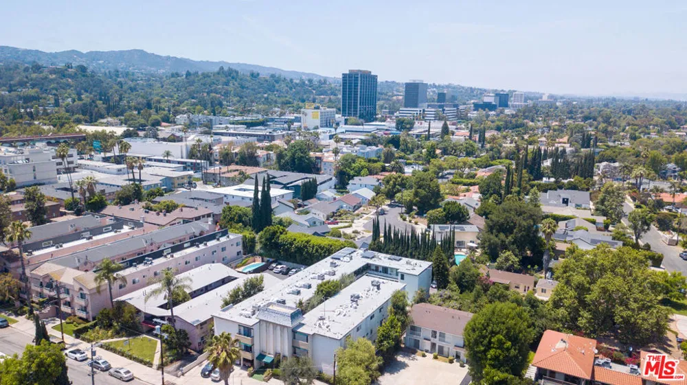 4747 Orion Avenue Sherman Oaks, CA 91403