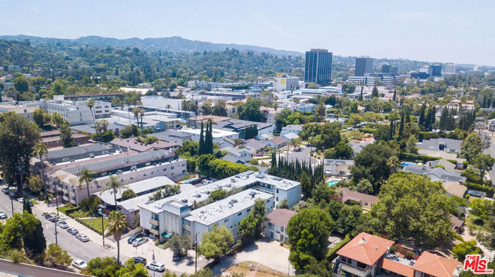4747 Orion Avenue Sherman Oaks, CA 91403