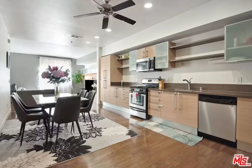1234 Wilshire Boulevard #435 Los Angeles, CA 90017