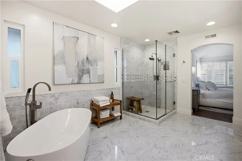 16 Lucerne Newport Beach, CA 92660