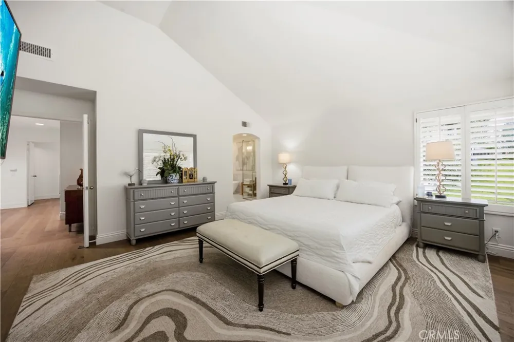 16 Lucerne Newport Beach, CA 92660