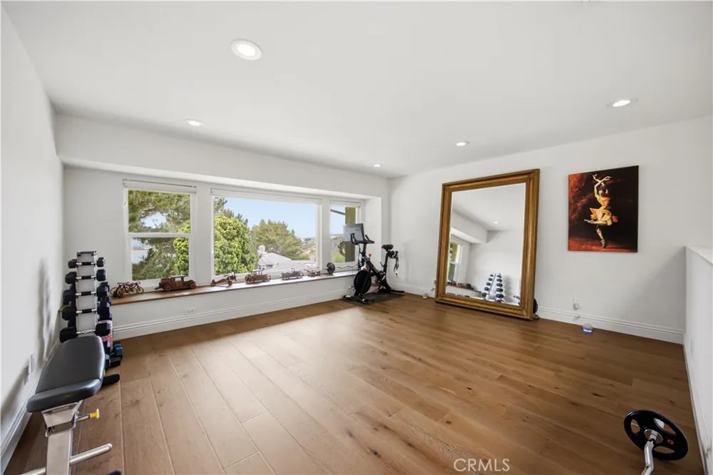 16 Lucerne Newport Beach, CA 92660