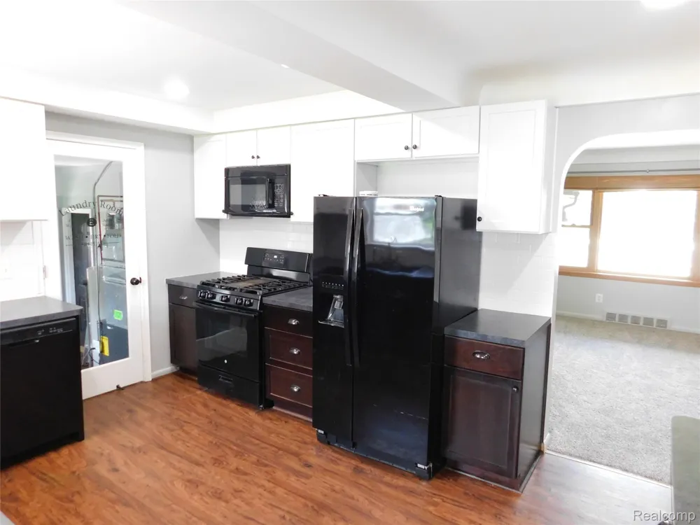 16740 College Fraser City, MI 48026