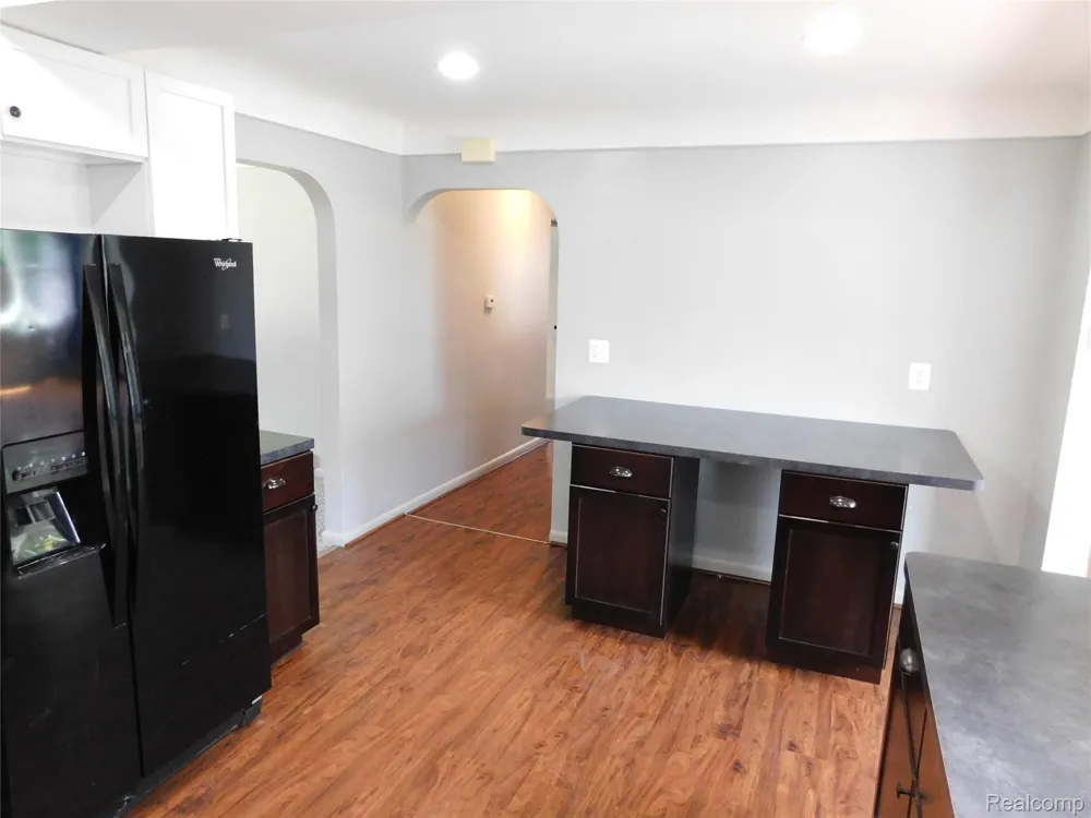 16740 College Fraser City, MI 48026