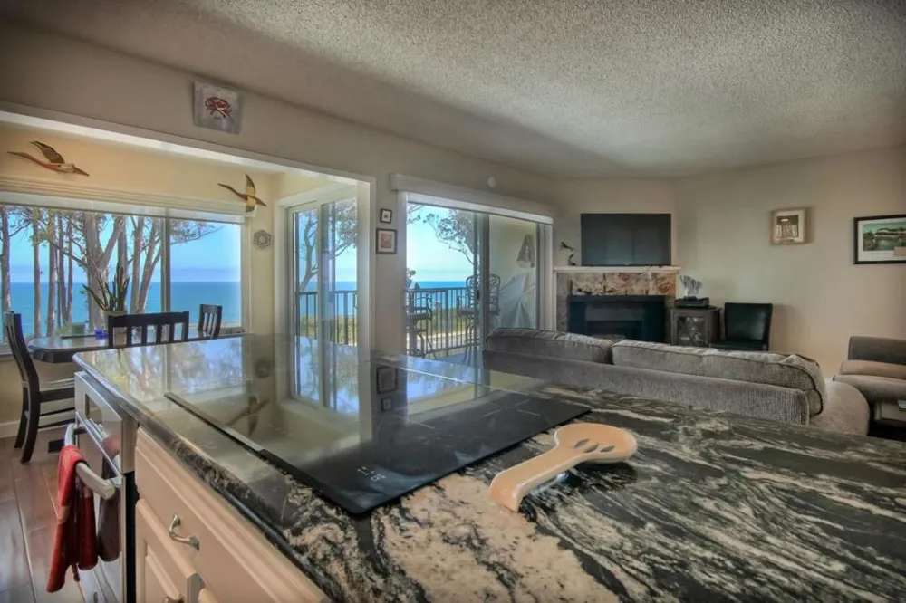 825 Balboa Avenue #205 Capitola, CA 95010