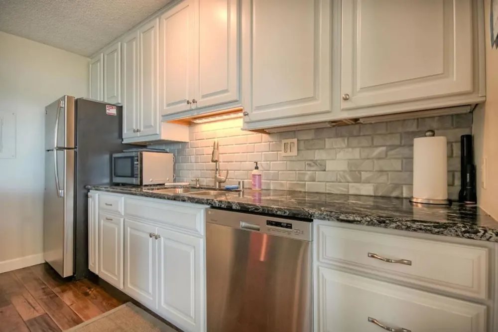 825 Balboa Avenue #205 Capitola, CA 95010