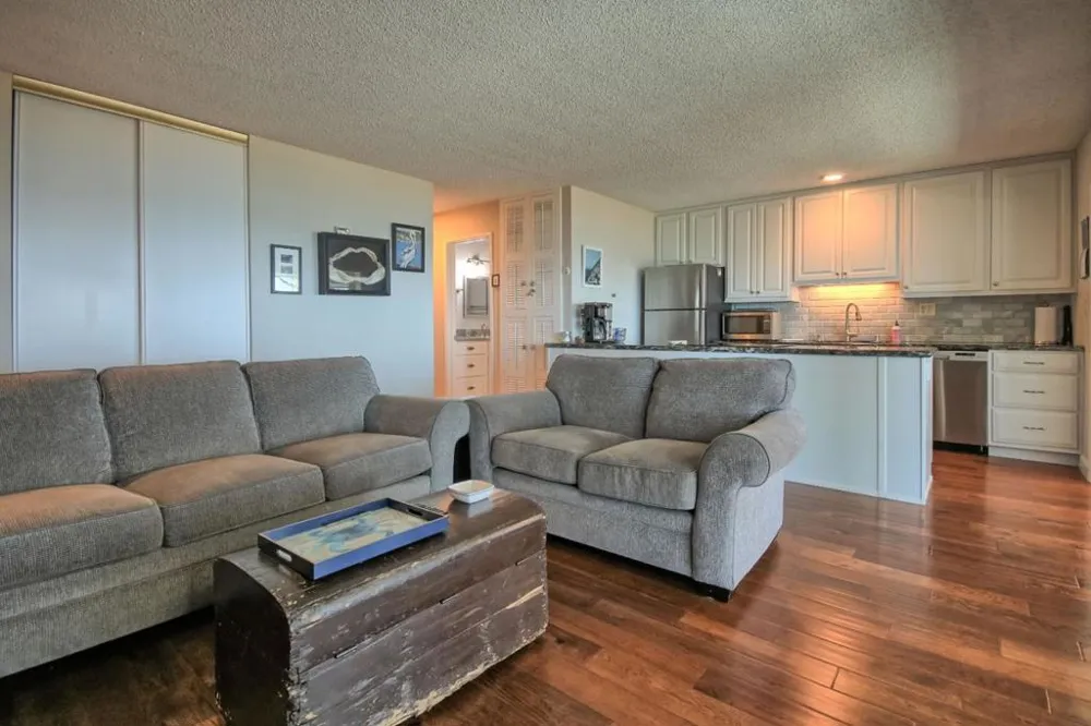 825 Balboa Avenue #205 Capitola, CA 95010