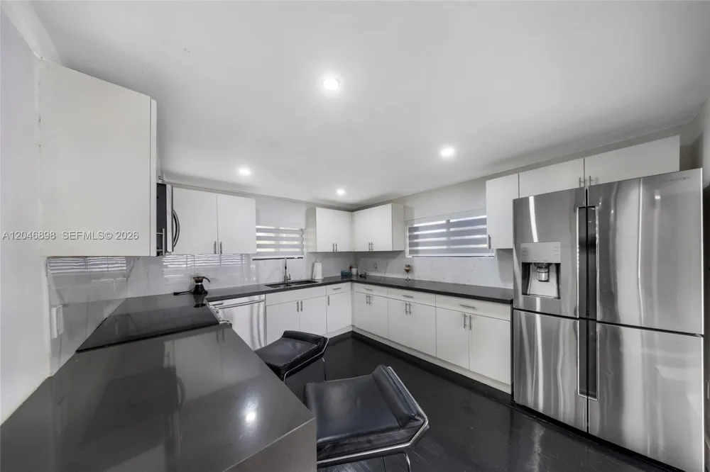 6541 SW 18th St West Miami, FL 33155