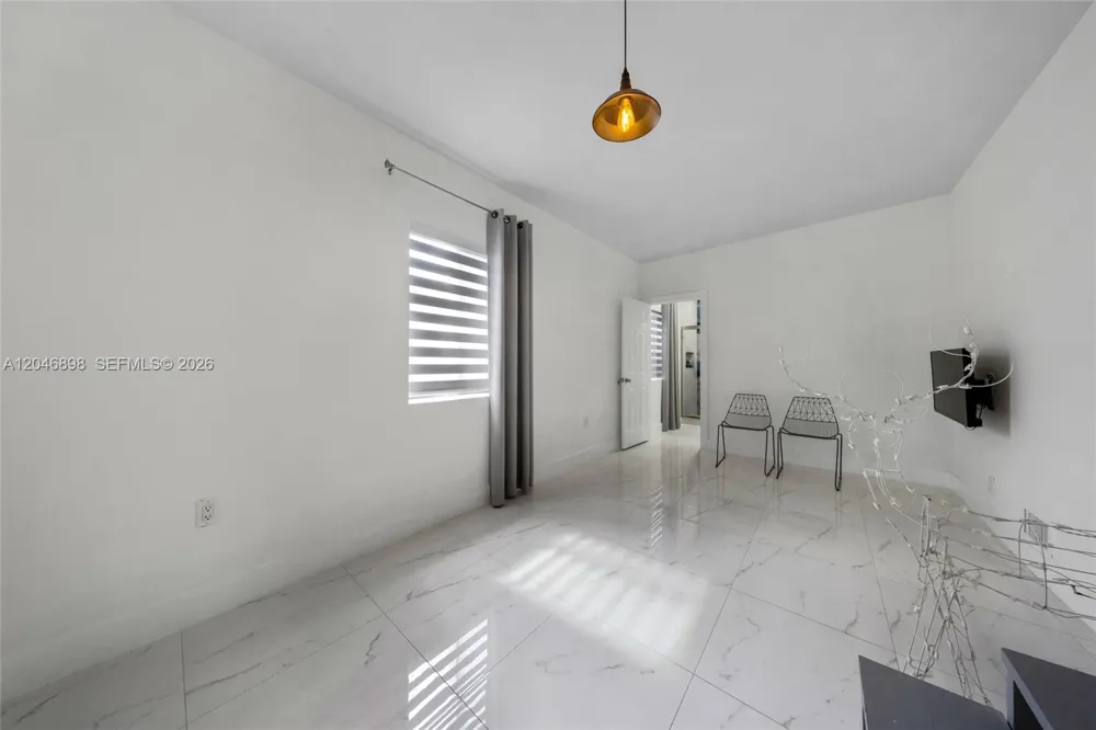 6541 SW 18th St West Miami, FL 33155