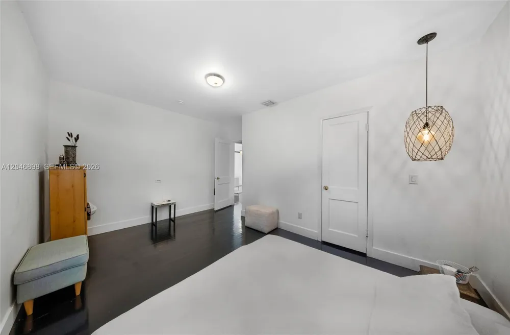 6541 SW 18th St West Miami, FL 33155