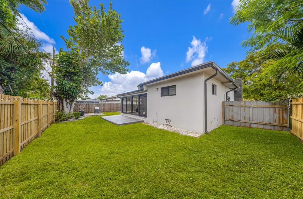 6541 SW 18th St West Miami, FL 33155