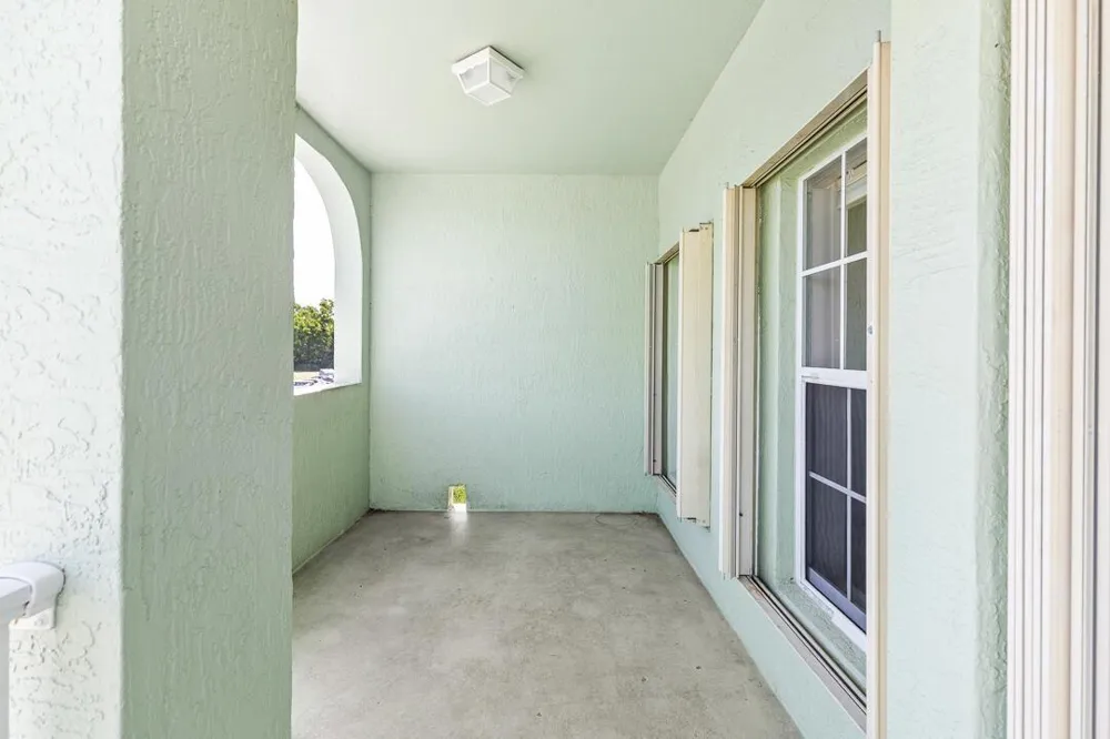 2127 SE Wild Meadow Circle Port St. Lucie, FL 34952