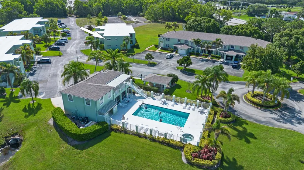 2127 SE Wild Meadow Circle Port St. Lucie, FL 34952