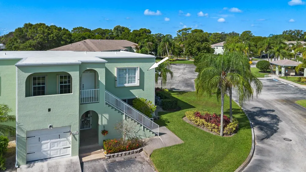 2127 SE Wild Meadow Circle Port St. Lucie, FL 34952