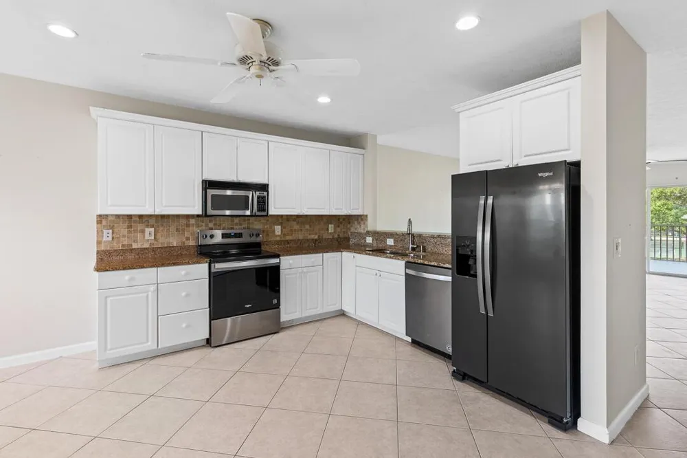 2127 SE Wild Meadow Circle Port St. Lucie, FL 34952