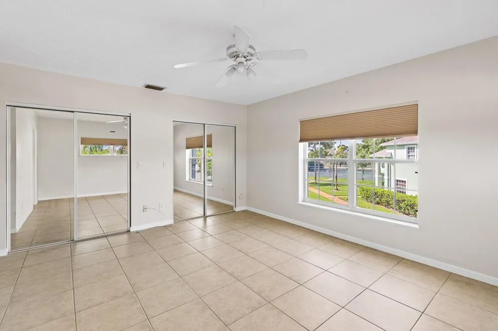 2127 SE Wild Meadow Circle Port St. Lucie, FL 34952